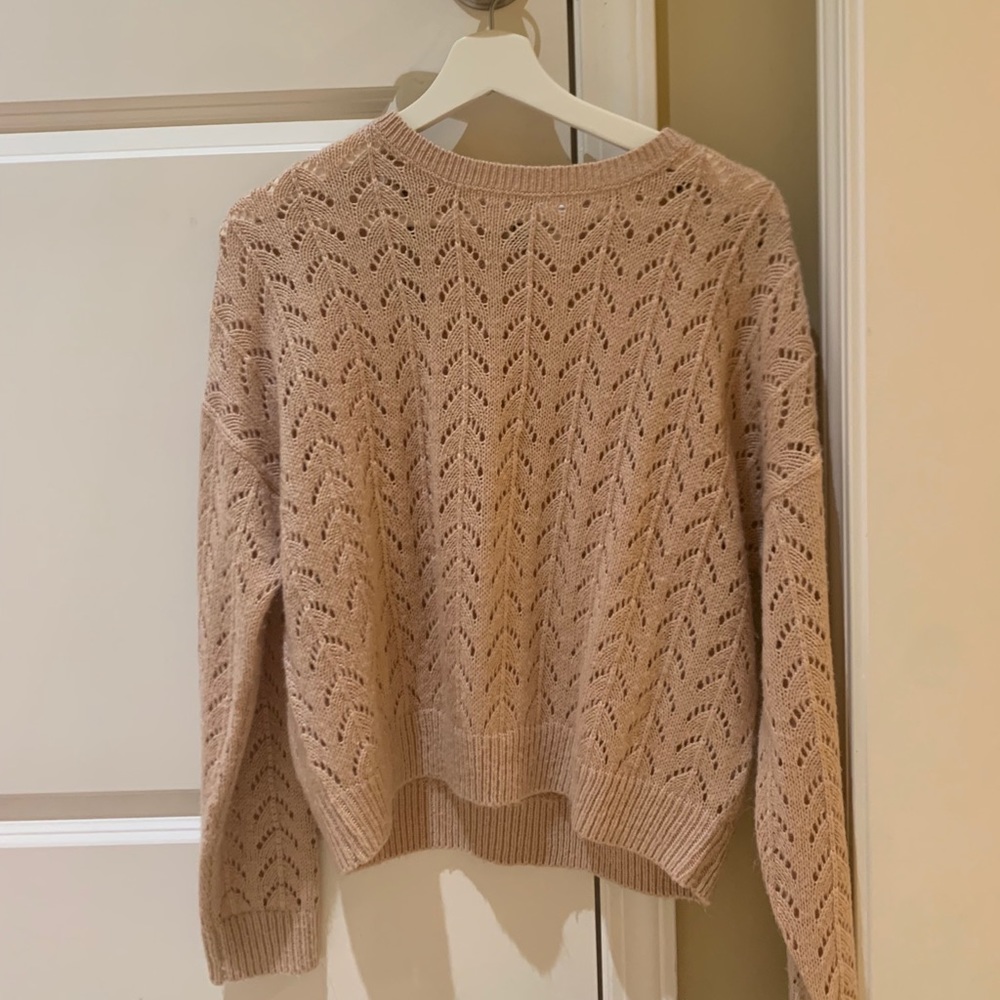 pink sweater
